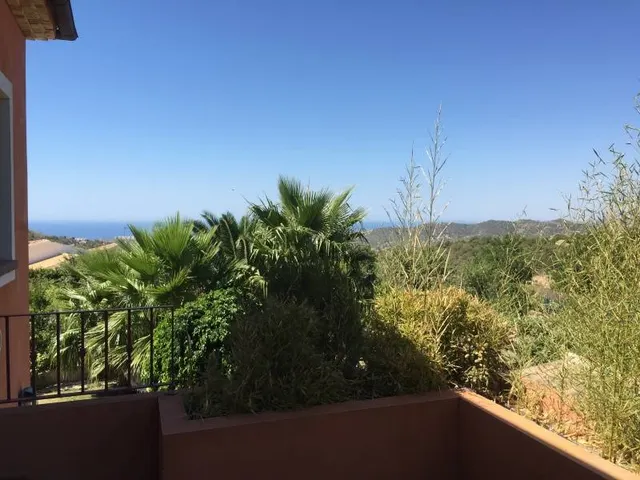 Se vende  precioso chalet casa rural con todas los servicios a las faldas del Puig campaña — 49