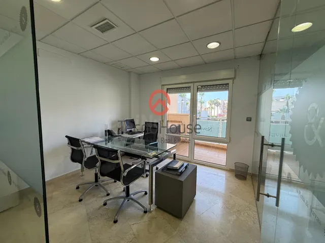 Oportunidad de Inversión en Aguamarina: Local Comercial con  - foto 3