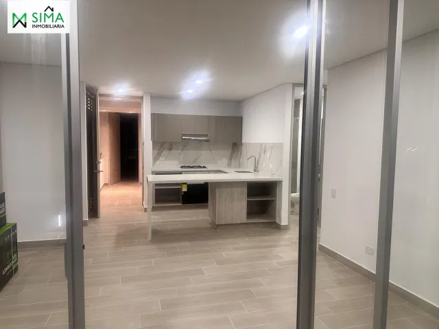 Vive en Serena del Mar: apartamento de 2 habitaciones con balcón — 8