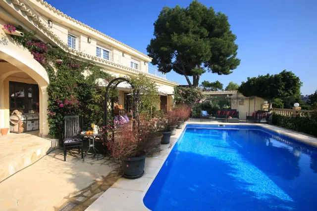 MAGNÍFICA VILLA DE LUJO CON VISTAS PANORÁMICAS EN CALPE — 14