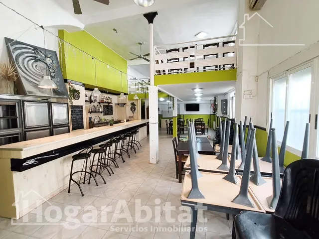 ¡PERFECTO PARA INVERTIR! CASA LUMINOSA Y ESQUINERA, CON LOCAL COMERCIAL — 34