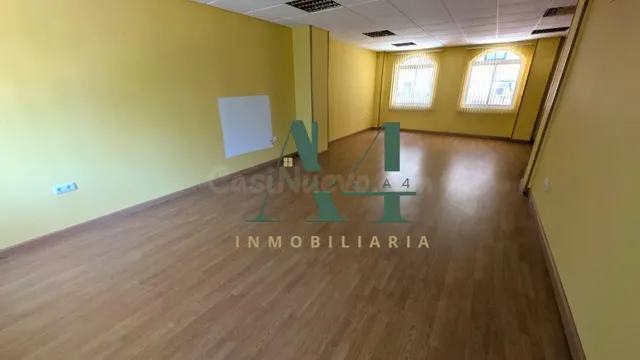 Amplia Oficina en EROSKI, Cáceres - Ideal para negocio, o co - foto 5
