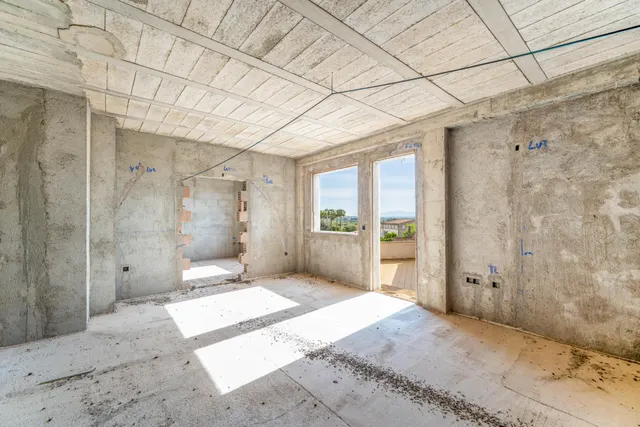 Edificio en María de la Salud en construcción. — 46