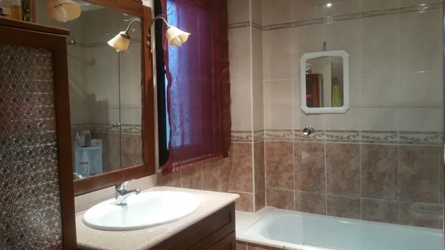 CHALET PAREADO EN VENTA EN STA. MARIA DE FIGUEIRAS — 33