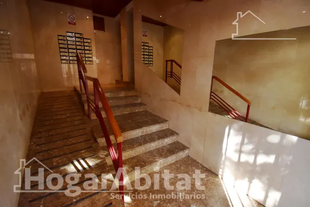 ¡VISTAS DESPEJADAS! ESQUINERO, ALTO Y EXTERIOR PARA REFORMAR — 25