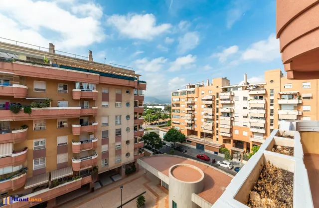PISO EN ALQUILER SIN MUEBLES EN PARQUE OESTE | GRAN TERRAZA | PISCINA | PÁDEL | GARAJE — 27