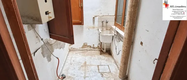 Gran casa para reformar en el centro de la población — 11