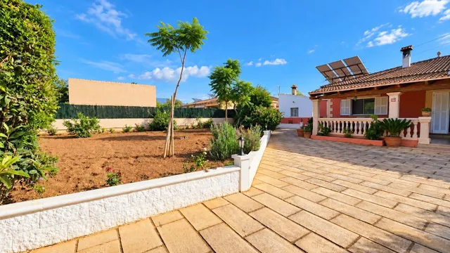 Encantadora casa de una sola planta con apartamento independiente en Bunyola — 37