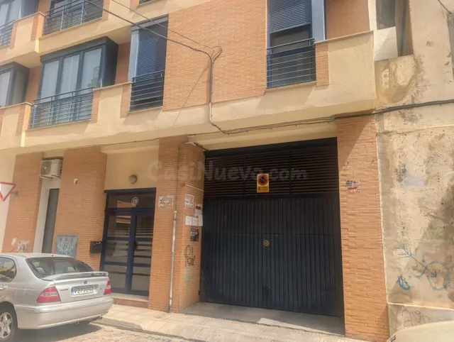 Amplio Parking en Venta en Alzira