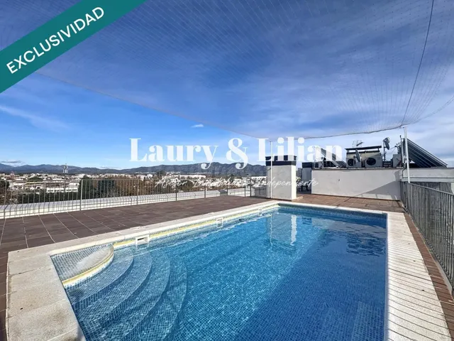 Oportunidad en Empuriabrava: apartamento de 2 dormitorios. — 2