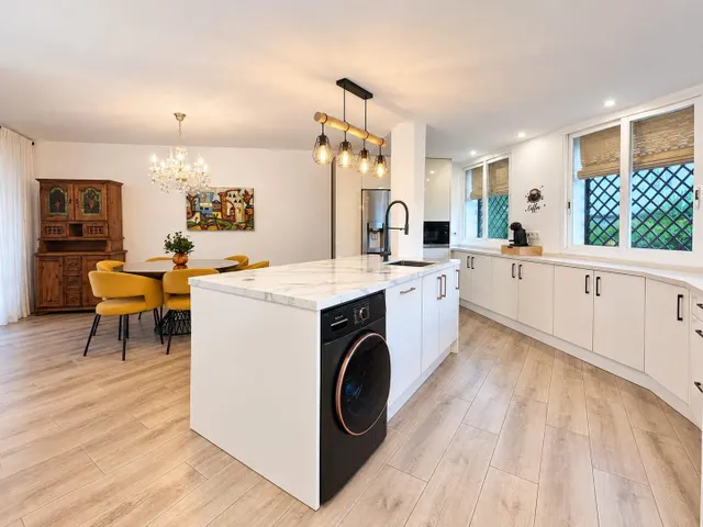 CHALET ADOSADO EN VENTA CL SIRIO-NVA ANDALUCIA 59 — 15