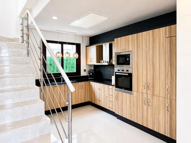 Adosado contemporáneo  PAU-26 con piscina privada y solárium — 9