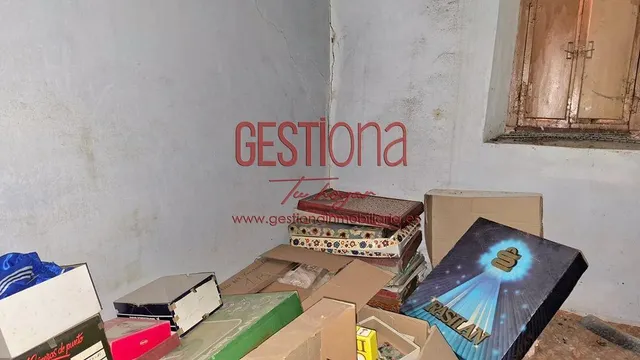 CASA PARA REFORMAR EN EL CENTRO DE RAMALES DE LA VICTORIA. — 38