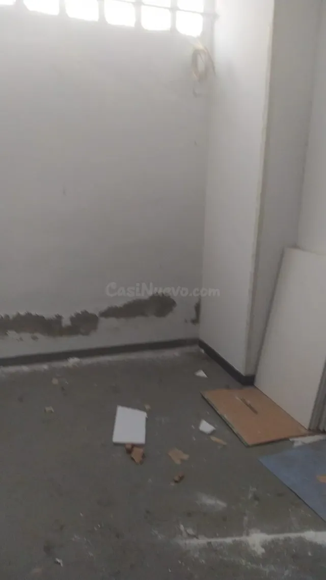 Se alquila gran local céntrico habilitado para cafetería - foto 3