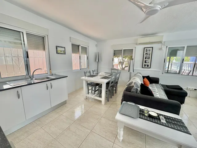 Villa 7 habitaciones 374m² en venta - Comunidad valenciana — 45