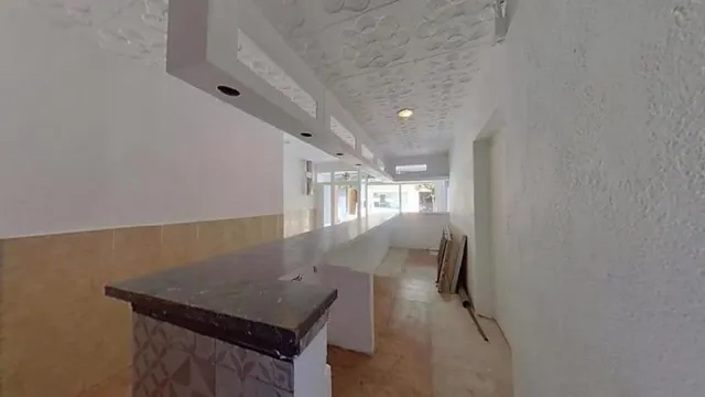 CASA EN VENTA OKUPADA EN C/ JOTA — 22