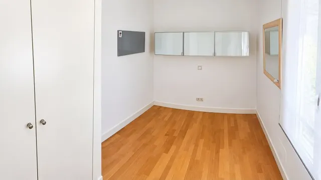LUMINOSO PISO EN PRIMERA LINEA DEL BARRIO SALAMANCA — 9