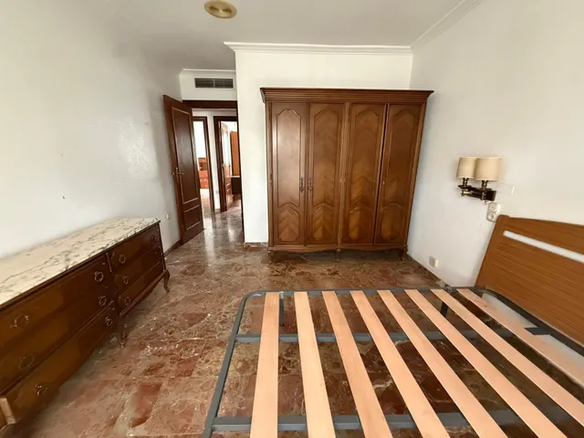 ACOGEDOR PISO EN AVENIDA JUAN CARLOS I — 6