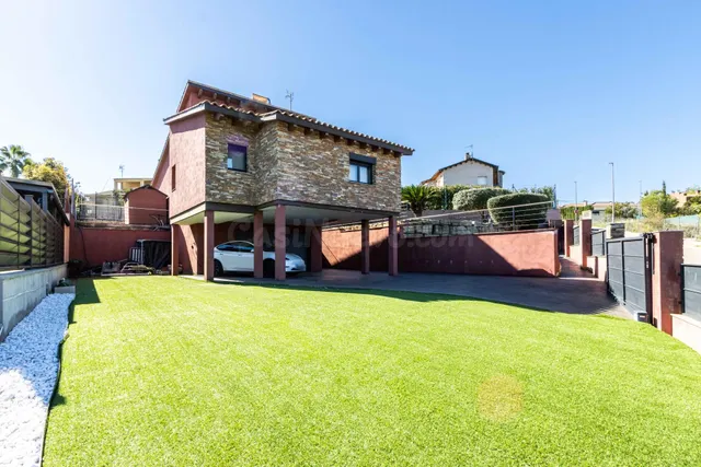 CASA AMB PISCINA, ESPAI I QUALITAT A CAN FONT – CA N’AVELLAN - foto 3