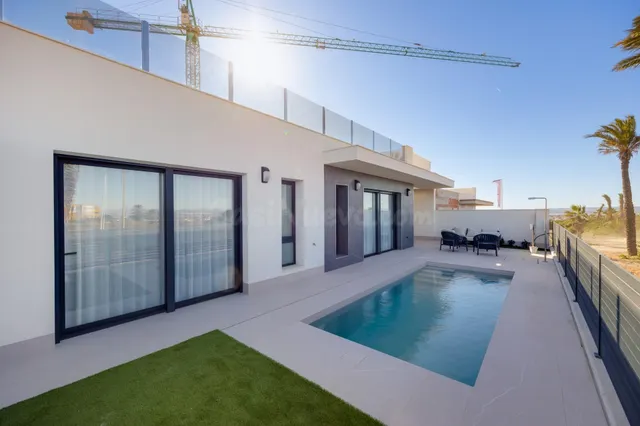 Nueva Promoción de villas en Torrevieja, a 2 km del Mar — 4