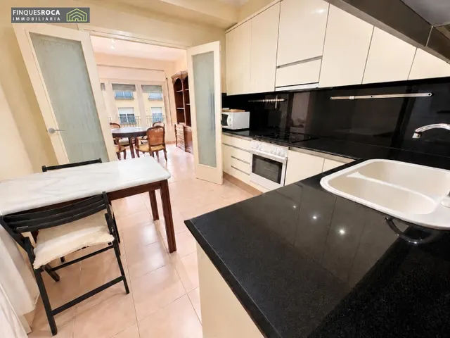 Casa céntrica y muy luminosa, con almacén de 105 m2 y magnífica terraza privada de 70 m2. — 10
