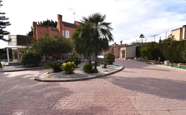 Chalet en Alzabares Alto, Elche. - foto 5