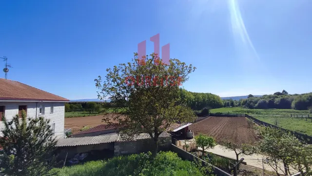 CASA DE PIEDRA CON PARCELA EN XUNQUEIRA DE AMBÍA, PRÓXIMA A SANDIÁS. — 13