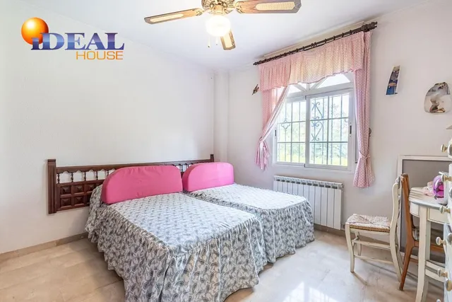 Espectacular Chalet en Ogijares - Ideal para Familias — 35