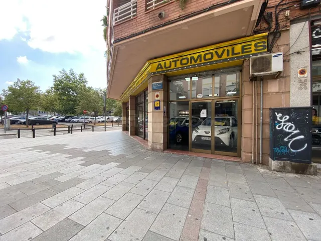 Local comercial 500m² en venta - Riera - foto 2