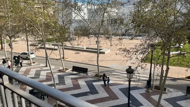 No es la oficina más bonita del mundo. Pero está donde hay que estar. — 4