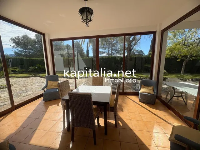 ESPECTACULAR CHALET A LA VENTA EN BARCHETA — 3
