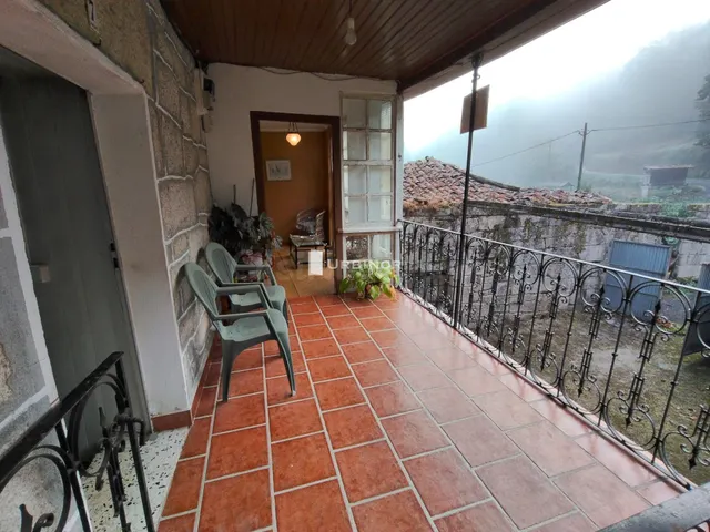 CASA de piedra, con patio cerrado. A 1 km. AYTO. ESGOS — 5