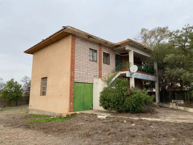 EN VENTA CASA CON TERRENO EN MONREAL DEL CAMPO (TERUEL) - foto 3