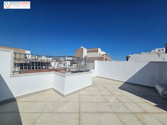 Casa Tipo Dúplex 4 habitaciones 328m² en venta - 3 de Abril — 33