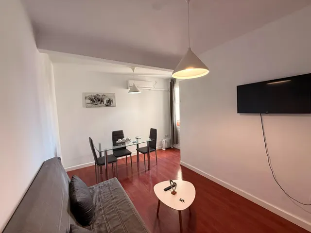APARTAMENTO CON LICENCIA TURÍSTICA EN CALLE ALFAROS – PLENO CENTRO DE CÓRDOBA — 13