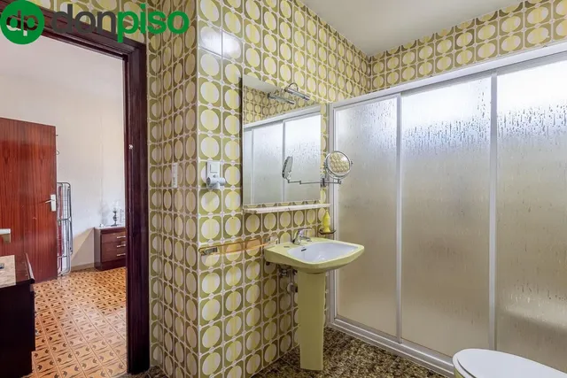 Gran casa con parcela y piscina en Cájar — 17