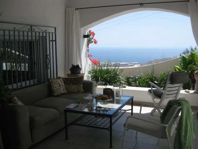 MAGNIFICA CASA CON JARDIN — 6