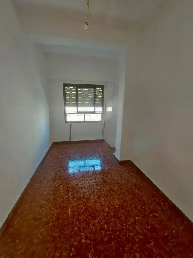 PISO DE 3 DORMITORIOS JUNTO AL JARDÍN DEL SALITRE | 6ª PLANTA, ASCENSOR Y MUCHA LUZ — 7