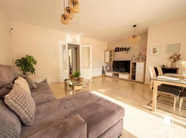 Preciosa casa adosada con jardín privado a 15 minutos de Sit - foto 2