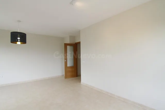 ¡PLANTA BAJA CON GRAN TERRAZA EN VENTA EN NULES! - foto 2