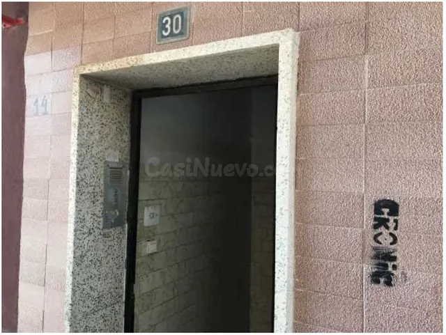 Apartamento 3 habitaciones 69m² en venta - Barrio peral - foto 2