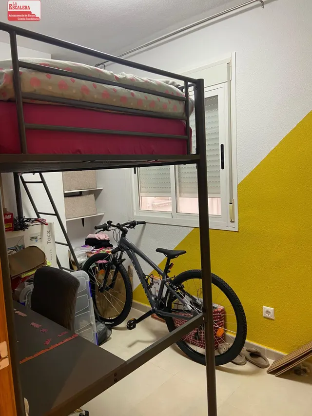ALQUILER DE PISO CON ASCENSOR, 2 DORMITORIOS — 10