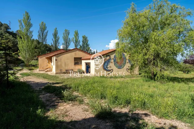 Casa con jardín y vistas en Prenafeta - foto 3