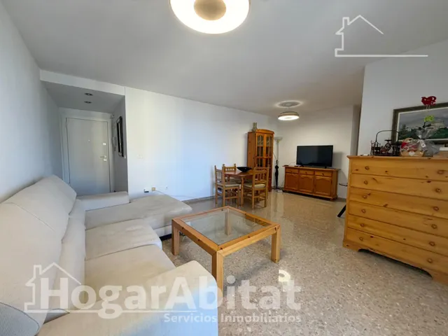 ¡CON TERRAZA Y PISCINA EN RESIDENCIAL CON VISTAS AL MAR! — 2