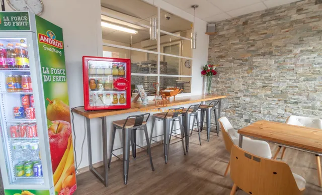Local comercial con mucha visibilidad — 6