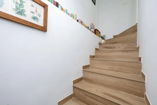 ¡Tu hogar soñado te espera en esta espectacular casa reformada! — 19