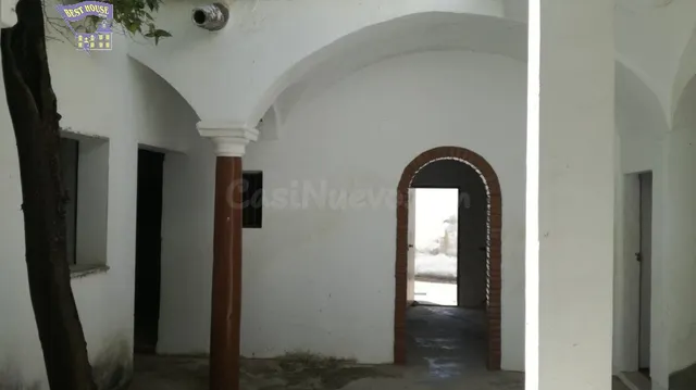 VENTA DE CASA EN PLENO CENTRO DEL BARRIO BAJO