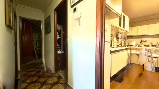 Se vende piso en el centro para reformar con ascensor 4 habitacione, 2 baños y garaje — 15