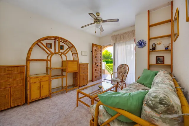 ESPECTACULAR BUNGALOW EN PLANTA ALTA CON PISCINA COMUNITARIA Y PLAZA DE GARAJE — 8