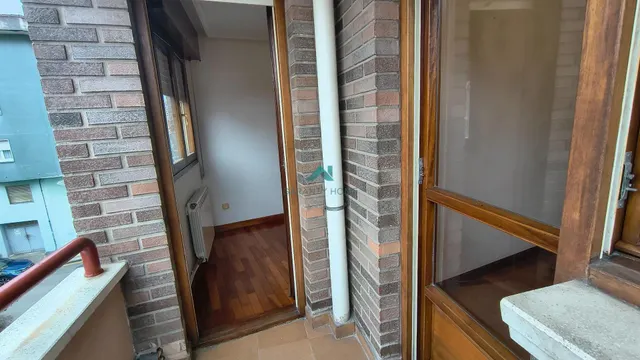Se vende piso en Los Corrales de Buelna — 37